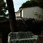 Ampio Bilocale A - Villaggio La Serra Διαμέρισμα *
